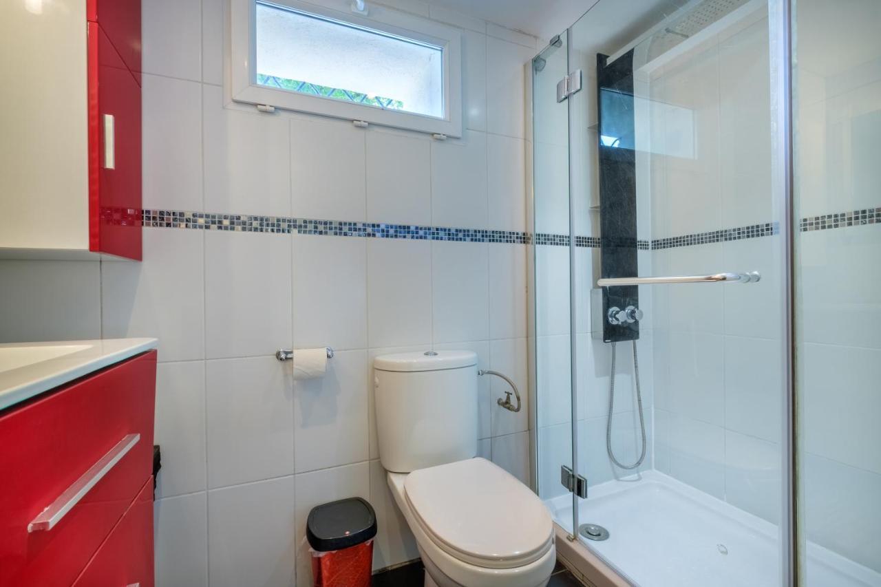Bas De Villa, Piscine, 3 Etoiles Сен Пол дьо Ванс Екстериор снимка
