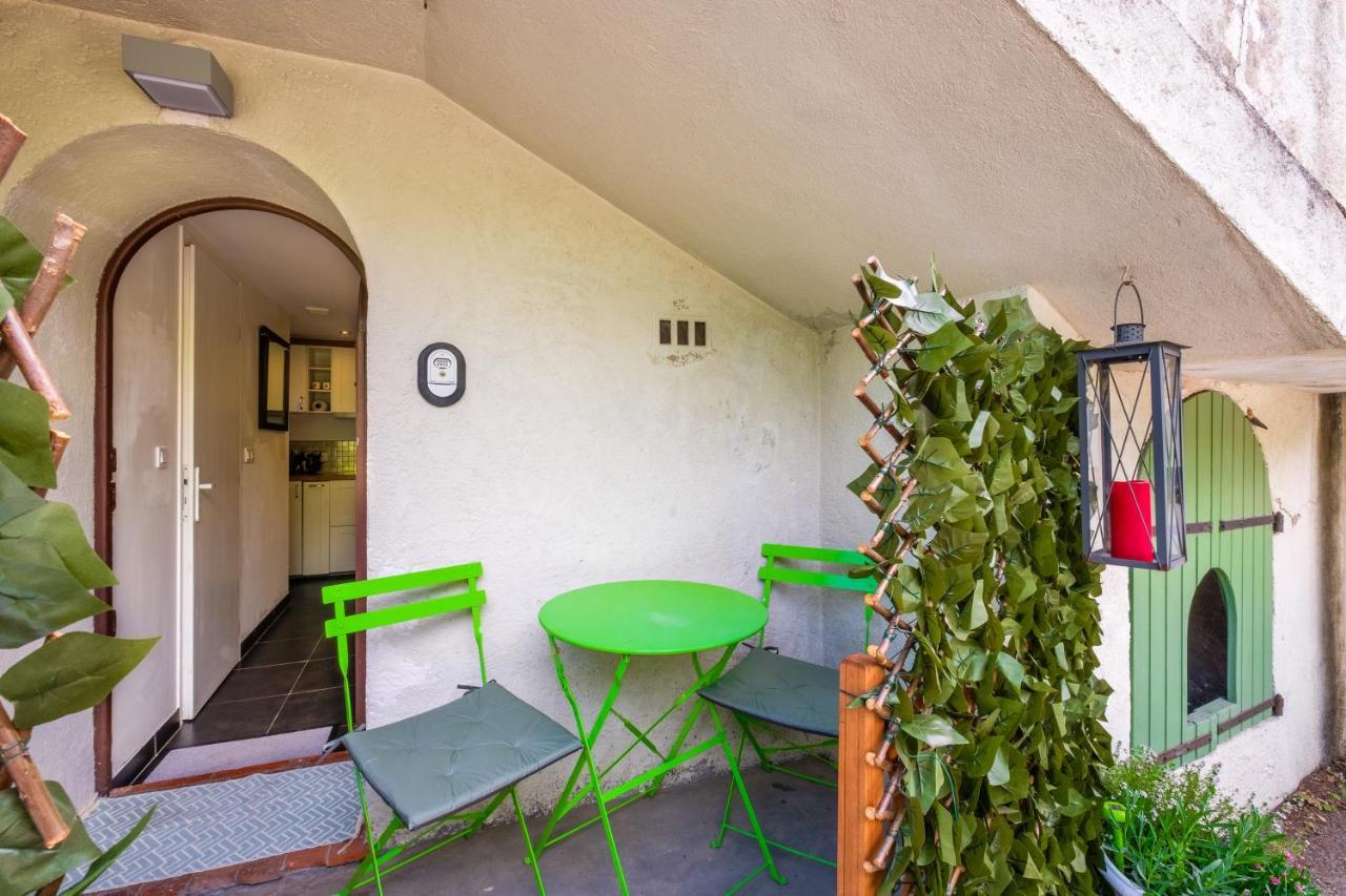 Bas De Villa, Piscine, 3 Etoiles Сен Пол дьо Ванс Екстериор снимка